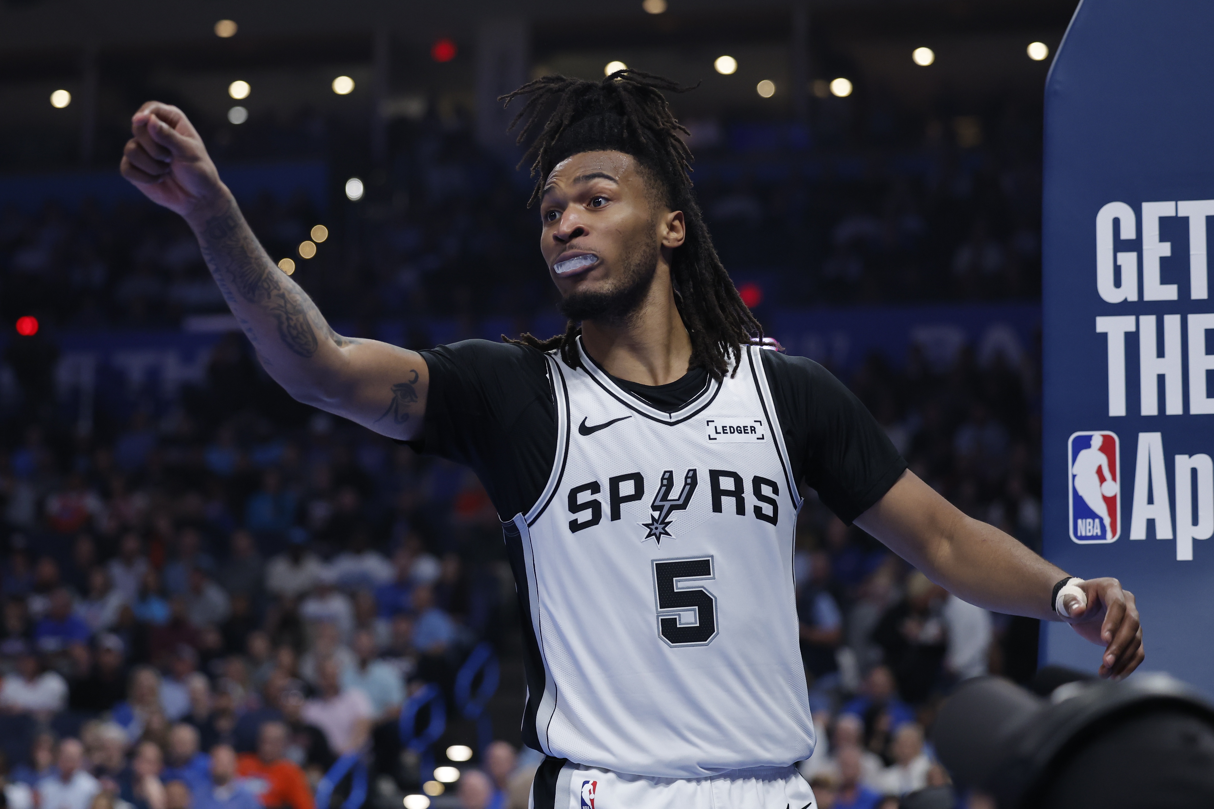 IM电竞官方数据比分-卡斯尔：我可不会剃光头 他们知道不用来问我这个