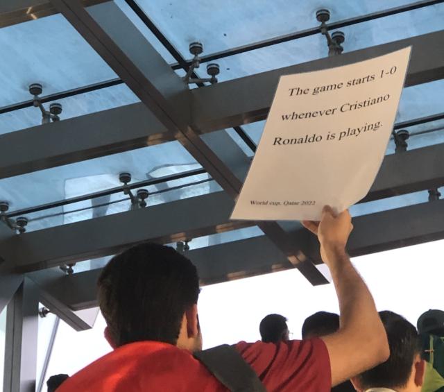 1670023198179032711.png IM电竞-C罗失意夜:被韩国球迷喊梅西,乌龙助攻,全场最差