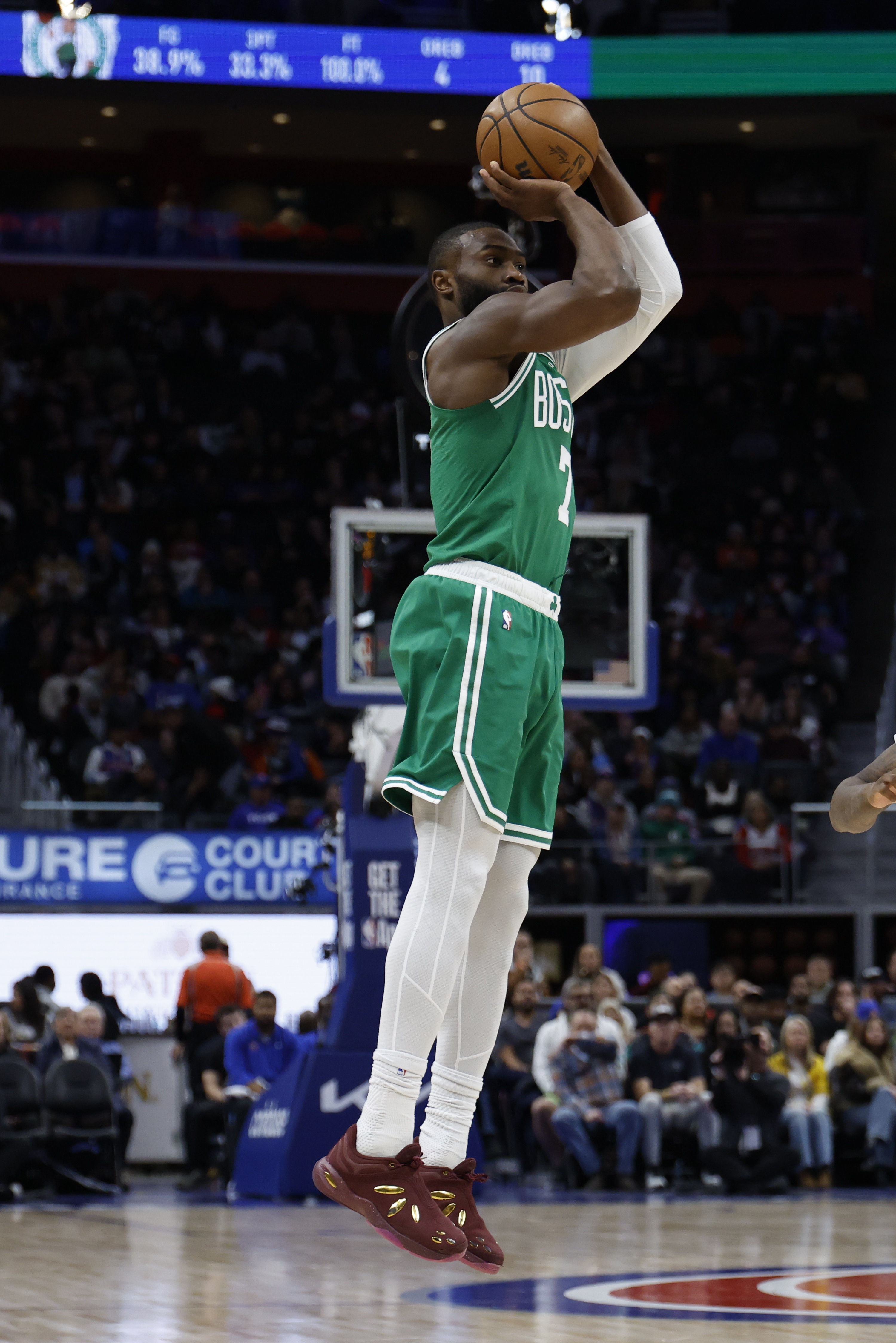 IM中国电竞-布朗:最后一投腿有点沉 我们还有进步空间 这是常规赛存在的意义