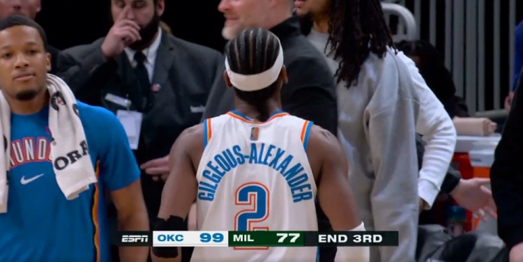 IM esports-无奖竞猜！雷霆三节领先雄鹿22分 亚历山大提前打卡？