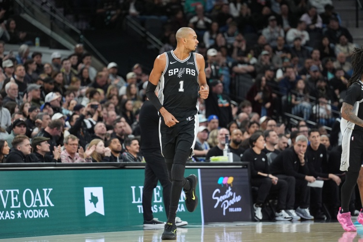 IM电竞平台-文班：挥霍领先优势是个问题 我想更多得分但也需要能找到队友