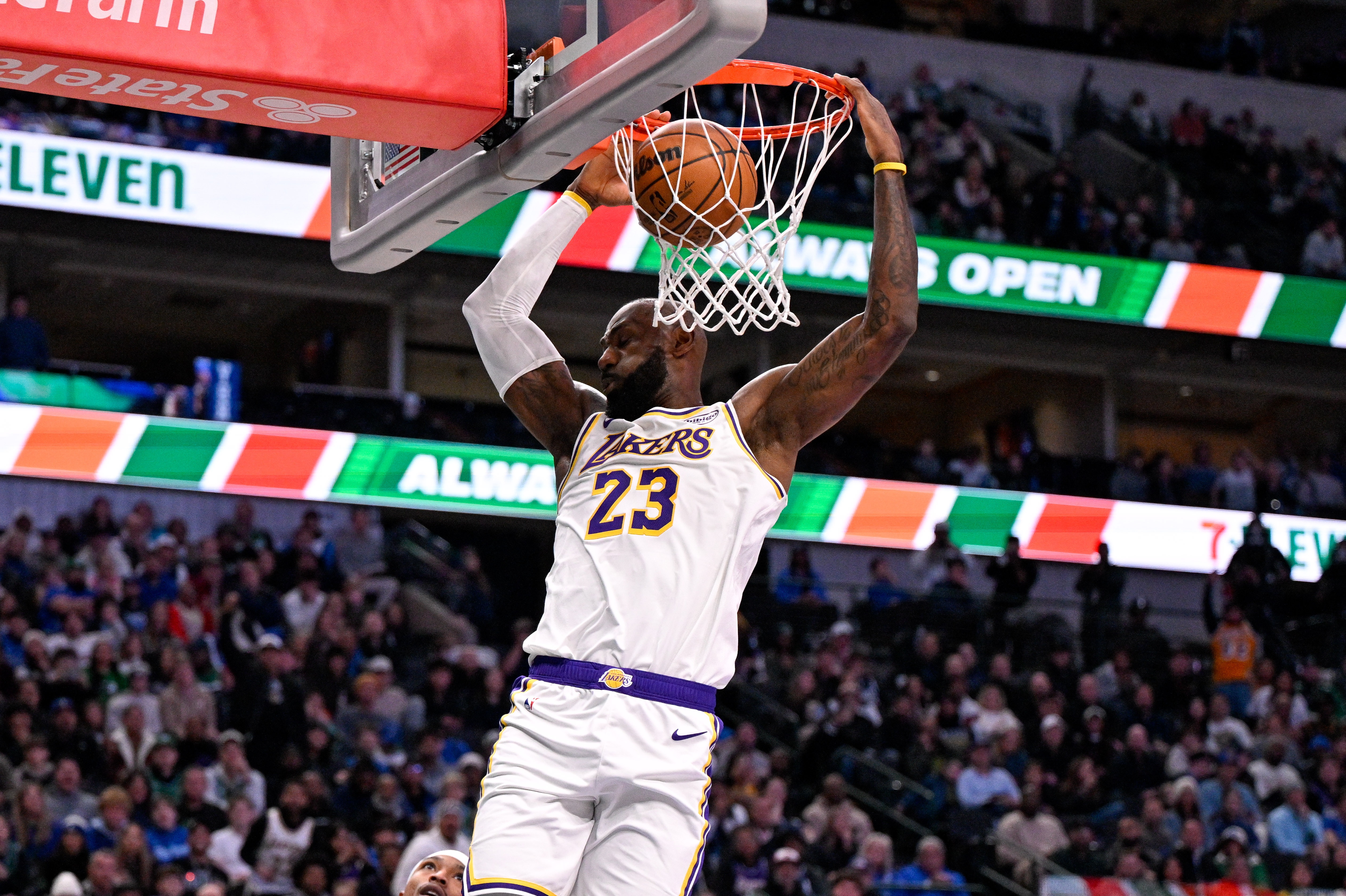 东契奇20场45+已跻身历史前15 哈登现役第一 MJ第2&amp;落后榜首100场