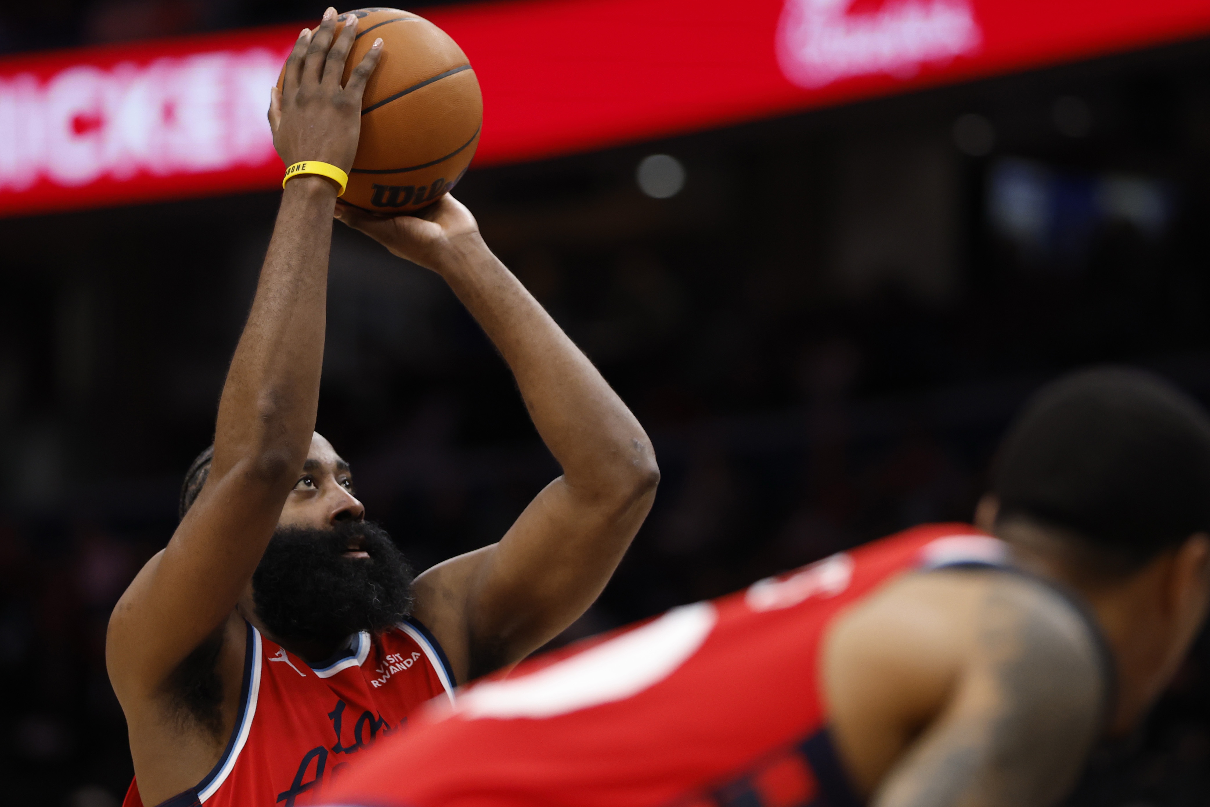 东契奇20场45+已跻身历史前15 哈登现役第一 MJ第2&amp;落后榜首100场